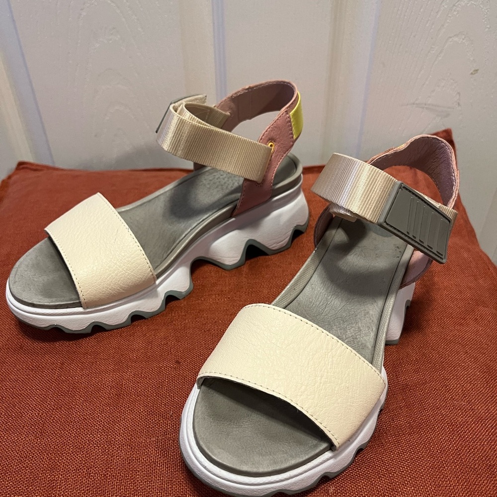Women's Sorel Cream and Pink Sport Sandals